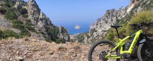Panorama costiero del percorso in MTB da Nebida a Cala Domestica - Pan di Zucchero